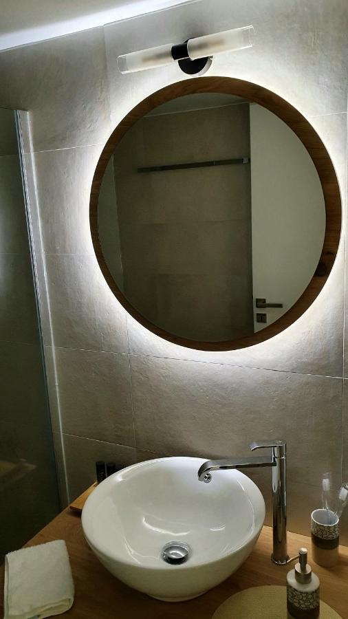 شقة Alexandra'S Boutique House Triovasálos المظهر الخارجي الصورة